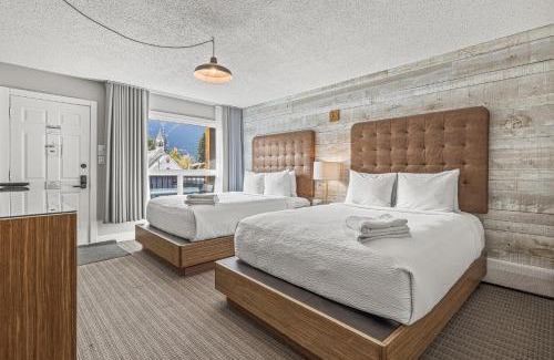 Town Centre Hotel | Lamphouse By Basecamp