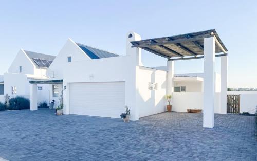 St. Helena Bay Casa | Lampies Bay Hideaway Close to the Shore