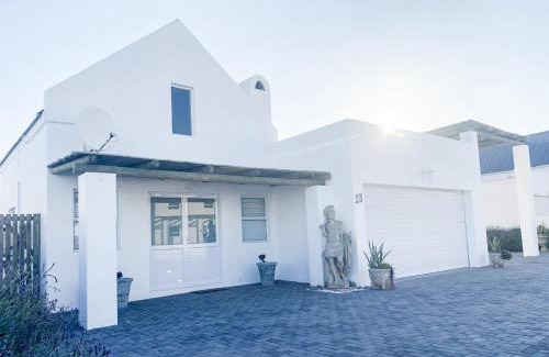 St. Helena Bay Casa | Lampies Bay Hideaway Close to the Shore