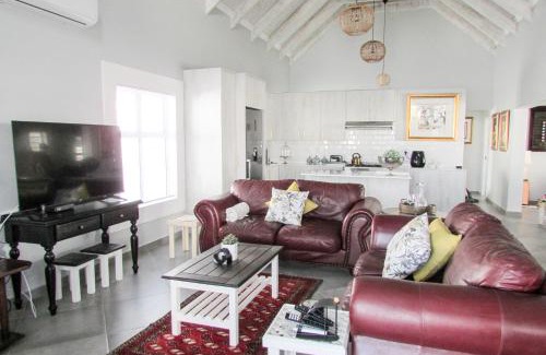 St. Helena Bay Casa | Lampies Bay Hideaway Close to the Shore