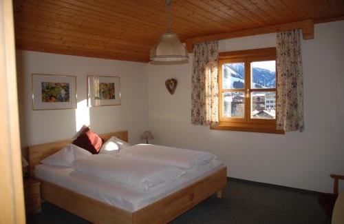 Bruck an der Grossglocknerstrasse Apartamento | Landhaus Antonia
