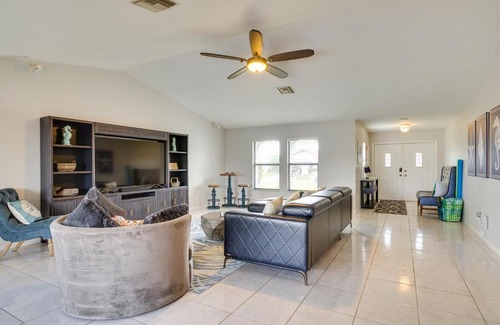 Fort Myers Casa | Lanai and Pool Waterfront Cape Coral Home!