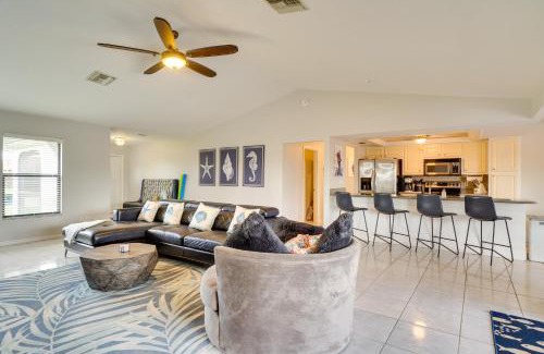 Fort Myers Casa | Lanai and Pool Waterfront Cape Coral Home!