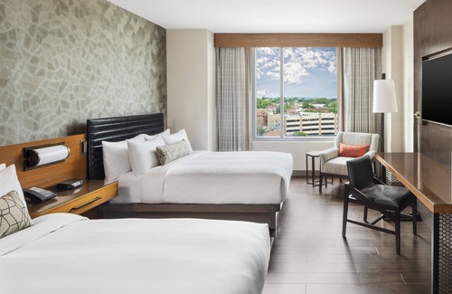 Lancaster Hotel | Lancaster Marriott at Penn Square