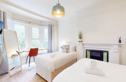Liverpool Casa | Lancefield House - Air Host & Stay - 5 Bedroom Sleeps 15