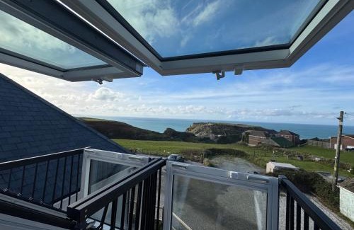 Tintagel Apartamento | Lancelots Breathtaking Sea View with Cabrio Balcony
