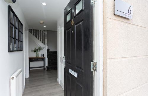 Chorley Casa | Lancers Close House