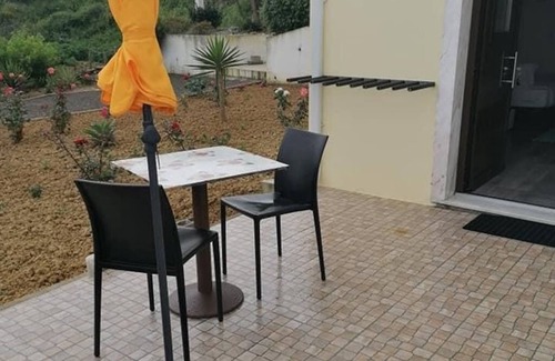 Ericeira Apartamento | Land and sea study with heated pool