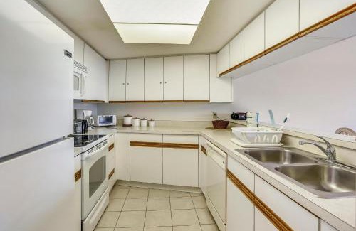 Sunset Beach Casa | Land's End 1-204 Bay Front