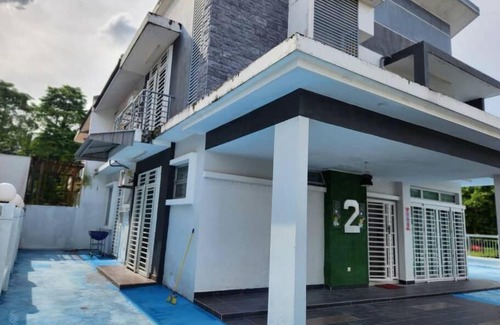 Sekudai Casa | Landed house and Airbnb