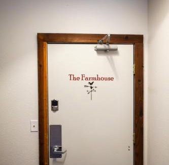 Lander Casa | Lander Millhouse