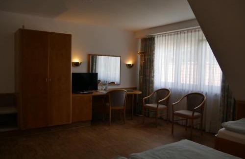 Garnberg Hotel | Landgasthof Adler OHG