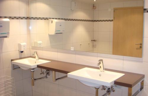 Waechtersbach Casa | Landgasthof 'Zur Quelle'