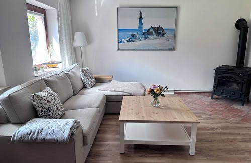 Carinerland Apartamento | Landhäuschen Danneborth: Detached vacation home with garden and terrace in län