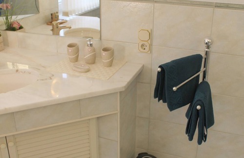 Reichshof Apartamento | Landhaus Lüdorf, apartamento de vacaciones. Equipamiento exclusivo a un precio normal