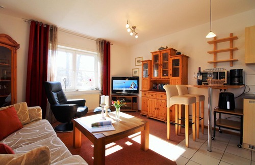 Kaegsdorf Apartamento | Landhaus Ostseeblick WE 13: friendly 2-room apartment with balcony close to the beach