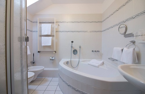 Broich Hotel | Landhaus Sassenhof