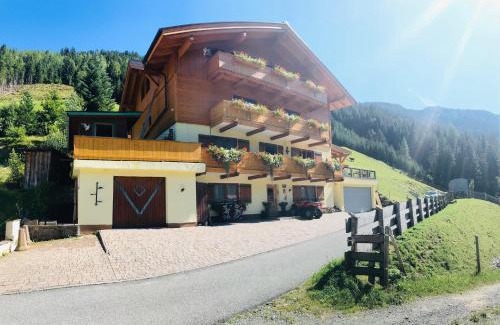 Saalbach Apartamento | Landhaus Taxach