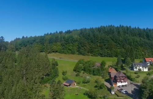 Huzenbach Casa | Landhaus Waldeshöhe