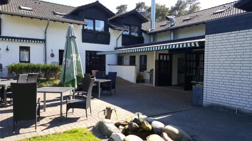 Niederkruechten Hotel | Landhotel Linden am Venekotensee