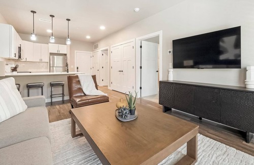 Goodyear Apartamento | Landing | Incredible 1BD, Clubhouse