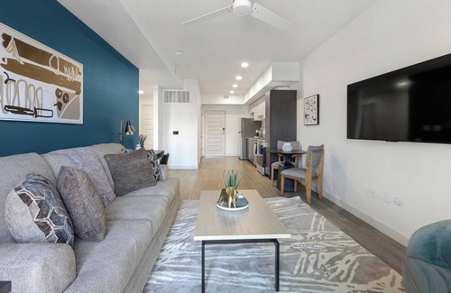 North Mountain Apartamento | Landing | Amazing 1BD, Pool, Gym