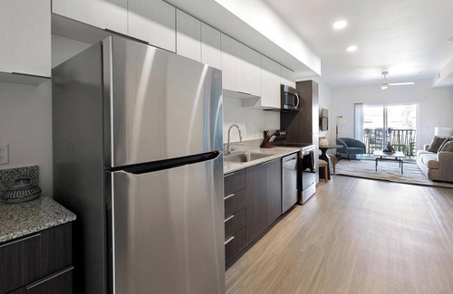 North Mountain Apartamento | Landing | Amazing 1BD, Pool, Gym