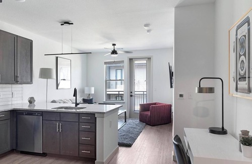 Dallas Apartamento | Landing | Amazing 1BD, Pool, Clubhouse