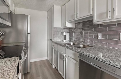 Southside Apartamento | Landing | Amazing 1BD, Pool, Gym