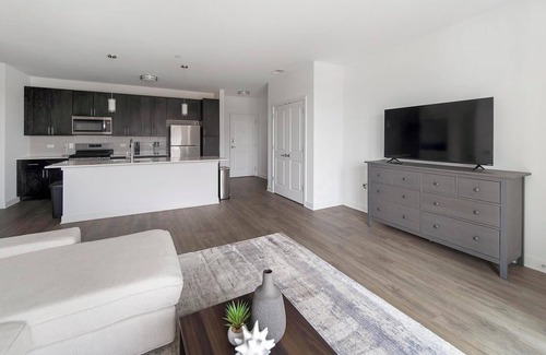 Schaumburg Apartamento | Landing at Element at Veridian - 1 Bedroom in S...
