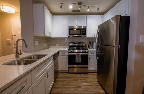 Naperville Apartamento | Landing at 803 Corday at Naperville - 1 Bedroom in Naperville Park District