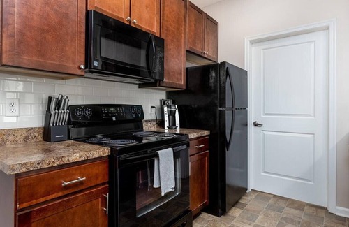 Summit Station Apartamento | Landing at Albany Glen Apartments - 1 Bedroom in Preserve South