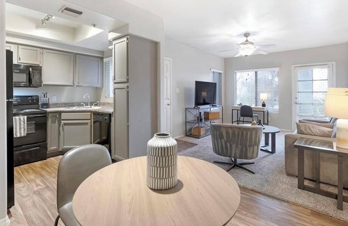 The Islands Apartamento | Landing at Alcove at the Islands - 1 Bedroom in The Islands