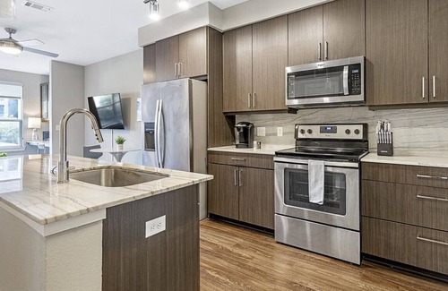 Mueller Apartamento | Landing at AMLI on Aldrich - 1 Bedroom in Mueller