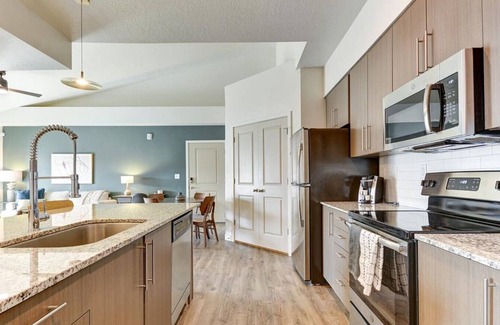 Herriman Apartamento | Landing at Aspira at Anthem - 3 Bedrooms in Downtown Herriman