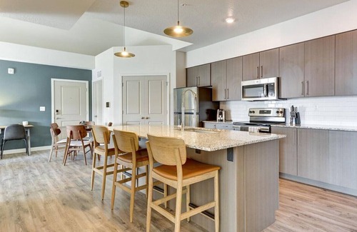 Herriman Apartamento | Landing at Aspira at Anthem - 3 Bedrooms in Downtown Herriman