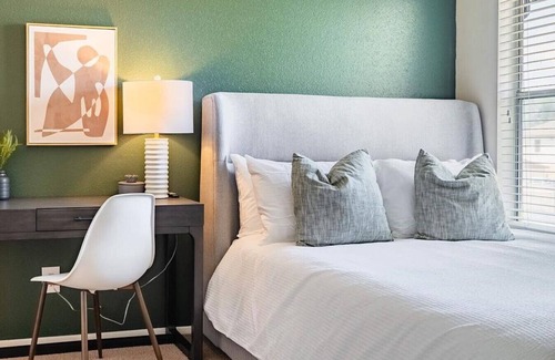 El Lago Apartamento | Landing at Bar Harbor Apartment Homes - 1 Bedroom in Downtown Seabrook
