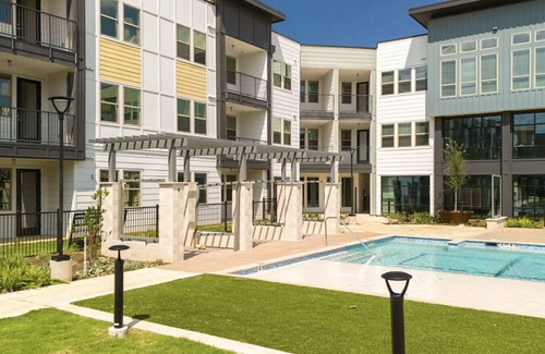 Lower Basin Lake Travis Apartamento | Landing at Birdie on Woodland Greens - 1 Bedroom in Plaza Volente