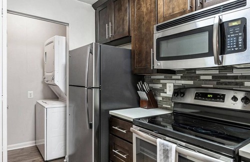 Ashburn Apartamento | Landing at Brixton at Loudoun - 2 Bedrooms in Downtown Ashburn