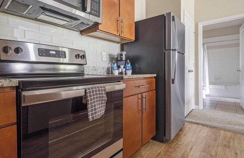 Paw Creek Apartamento | Landing at Celsius - 1 Bedroom in Wedgewood