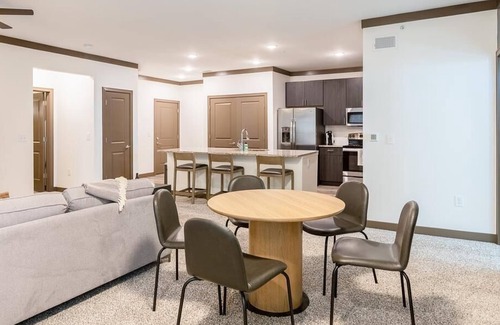 Middletown Apartamento | Landing at Century Belmont Station - 2 Bedrooms in Middletown