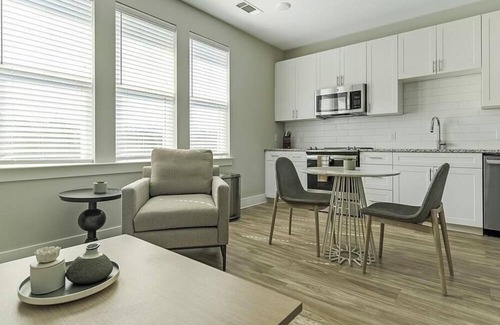 Matthews Apartamento | Landing at Chestnut Farm - 2 Bedrooms in Stallings