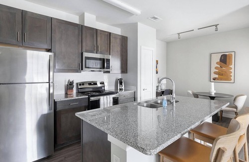 Dallas Apartamento | Landing at Clark Ridge Canyon - 1 Bedroom in Re.