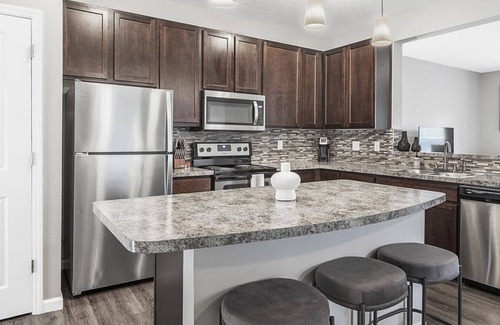 Sunbury Apartamento | Landing at Cortland Sunbury - 3 Bedrooms in Downtown Sunbury
