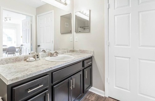 Crestline Heights Apartamento | Landing at Crowne at Grandview - 2 Bedrooms in Overton