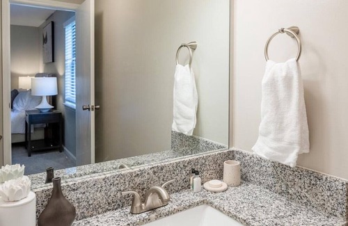 Phoenix Hill Apartamento | Landing at Elevate at Nulu - 2 Bedrooms in Phoenix Hill