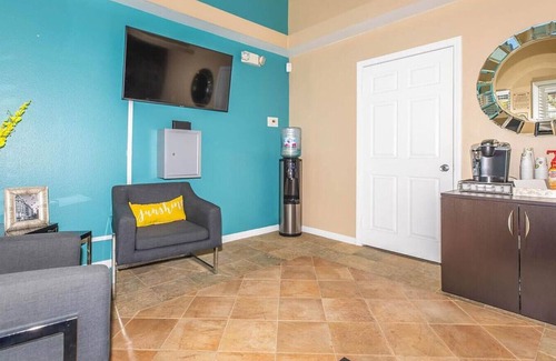 Chino Apartamento | Landing at Enclave at Town Square - 1 Bedroom in Downtown Chino