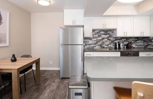Chino Apartamento | Landing at Enclave at Town Square - 1 Bedroom in Downtown Chino