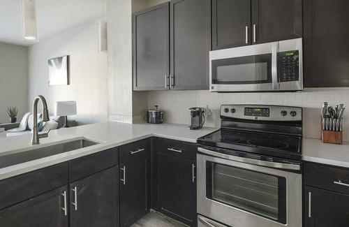 Katy Apartamento | Landing at Falcon at Grand Harbor - 1 Bedroom in West Cypress