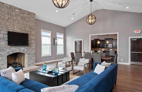 Lexington Apartamento | Landing at Forty 57 Apartment Homes - 3 Bedrooms in Downtown Lexington